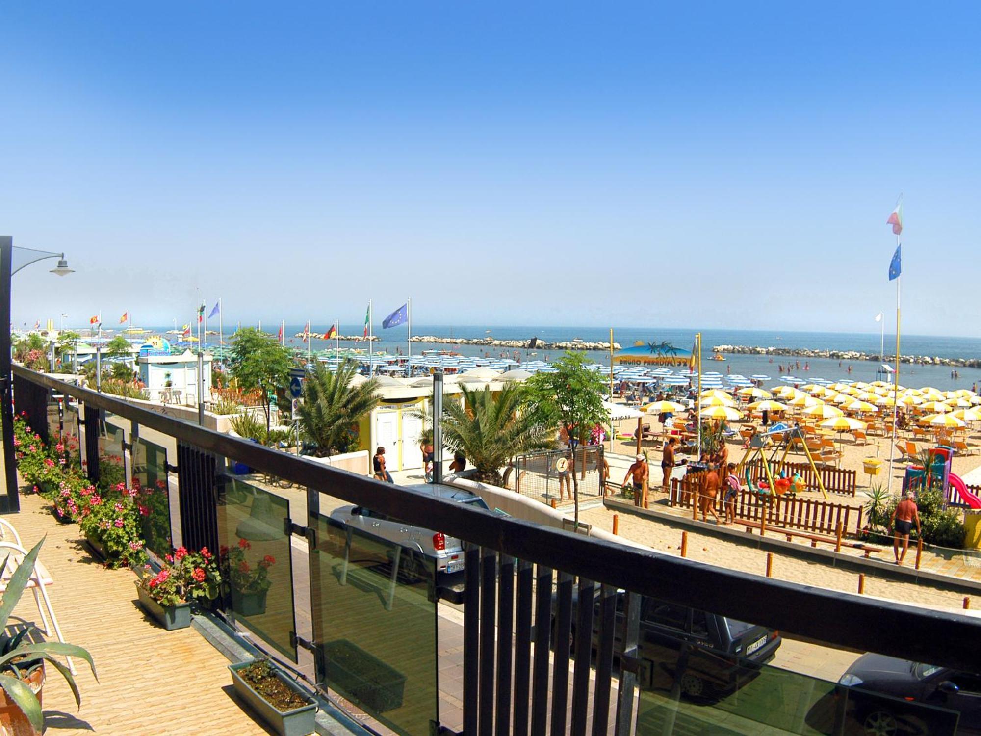 Hotel Continental Bellaria-Igea Marina Eksteriør bilde